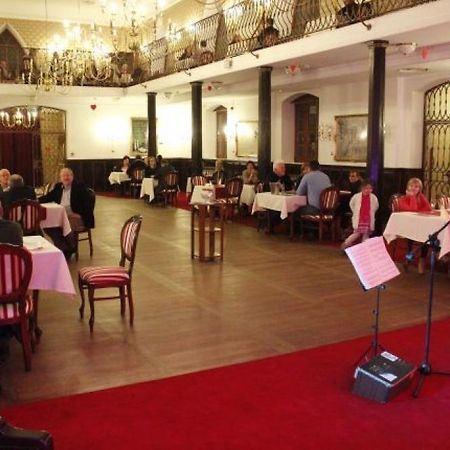 Zamek Gostynin Aparthotel Luaran gambar