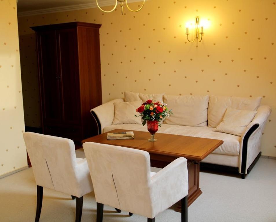 Zamek Gostynin Aparthotel Luaran gambar